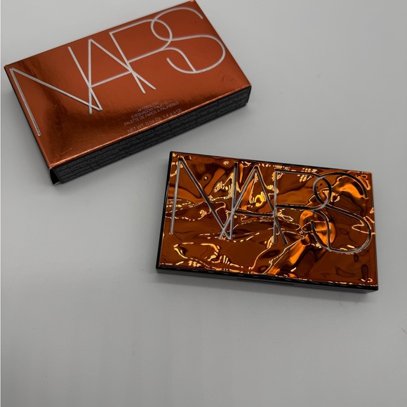 NARS Radiant Eyeshadow Palette - Gold, Pink, Brown Hues - Picture 2 of 3